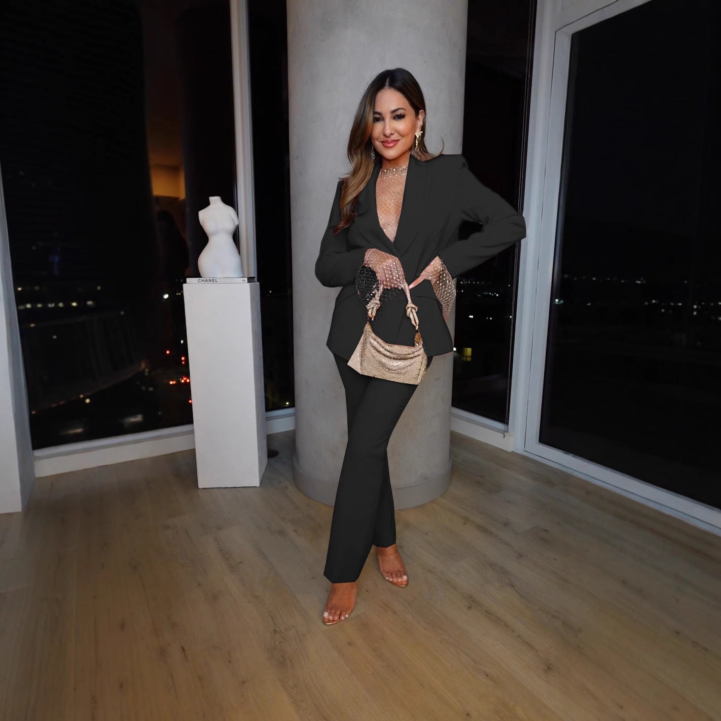 Dame Habitsæt Med Dybt V-Hals Design | Bukser