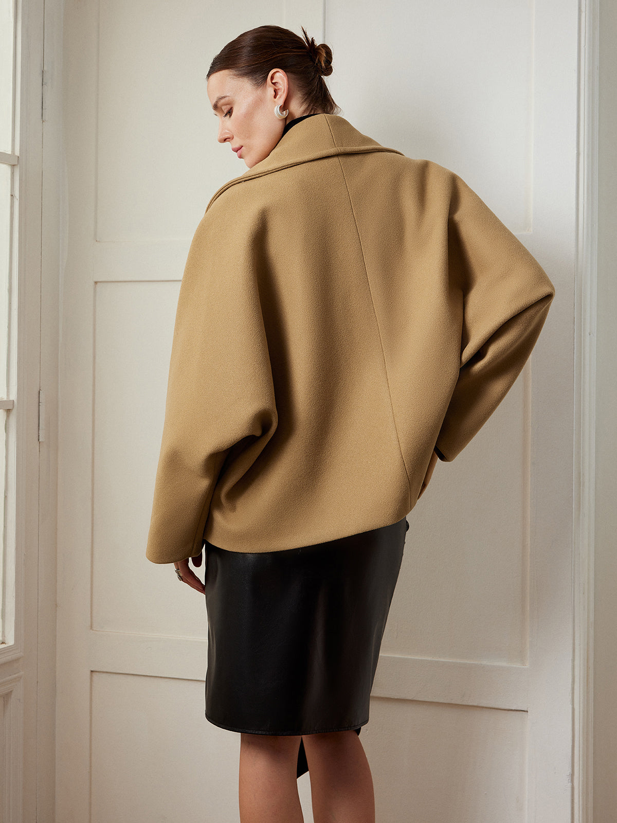 Dame Oversize Efterårsjakke Med Sjalskrave