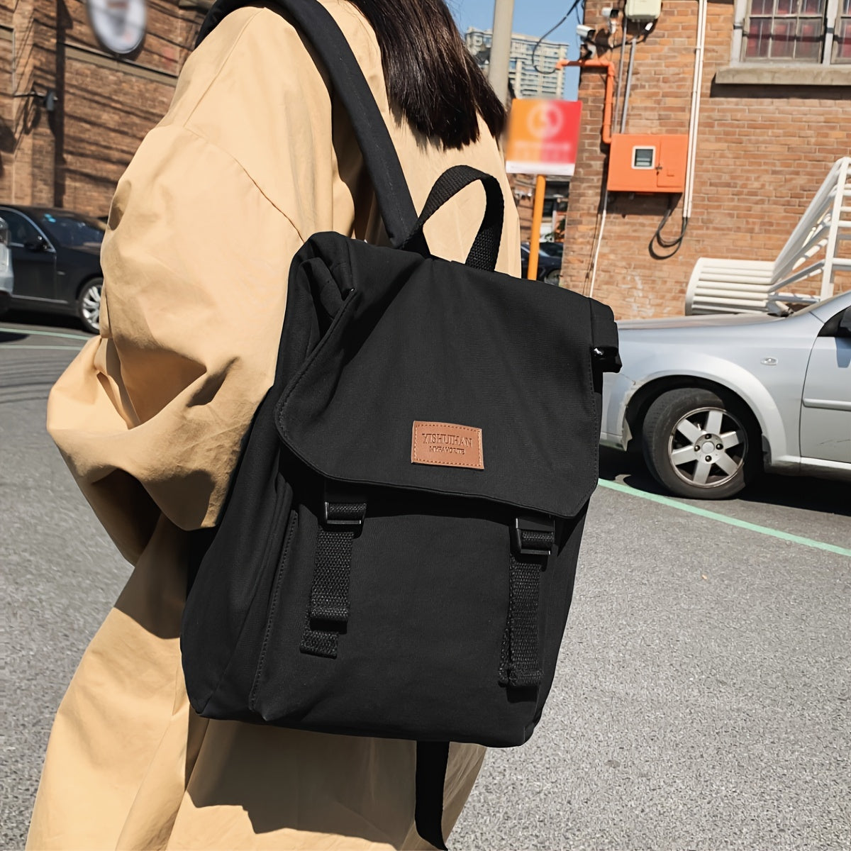 Dame Rygsæk Med Spænder & Låseklap