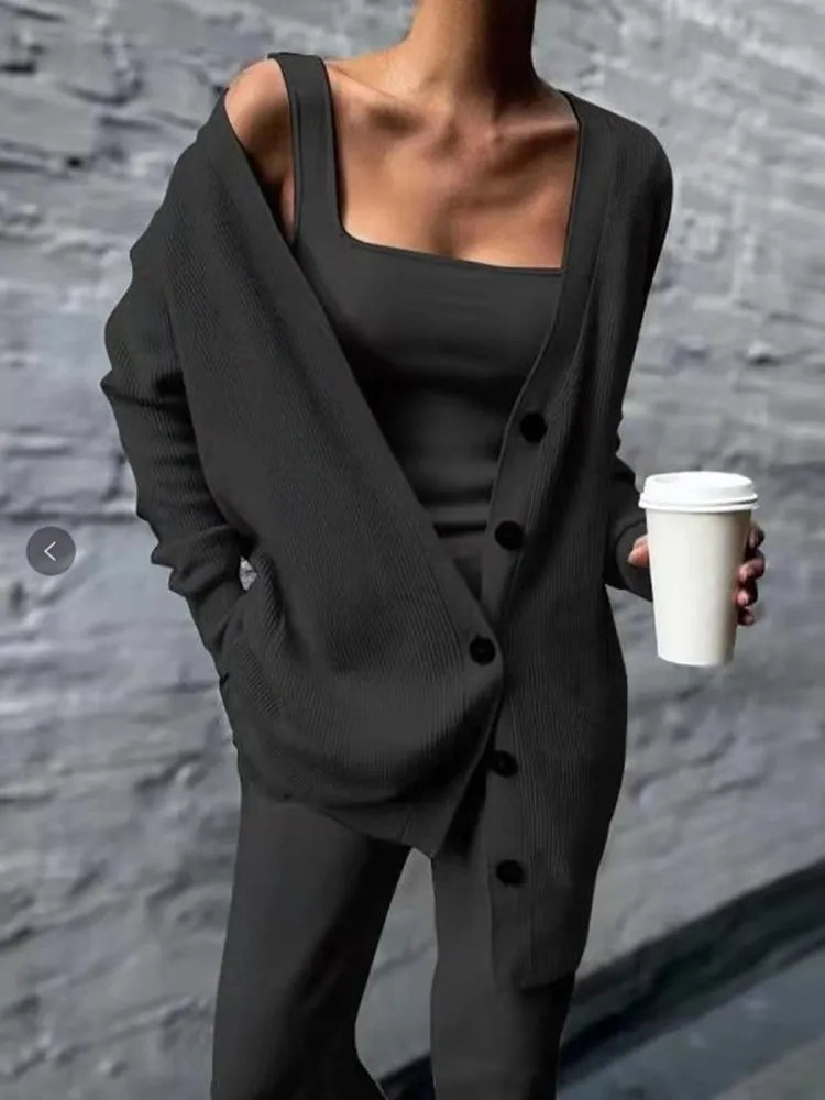 Dame Tredelte Sæt Med Knapcardigan | Bukser