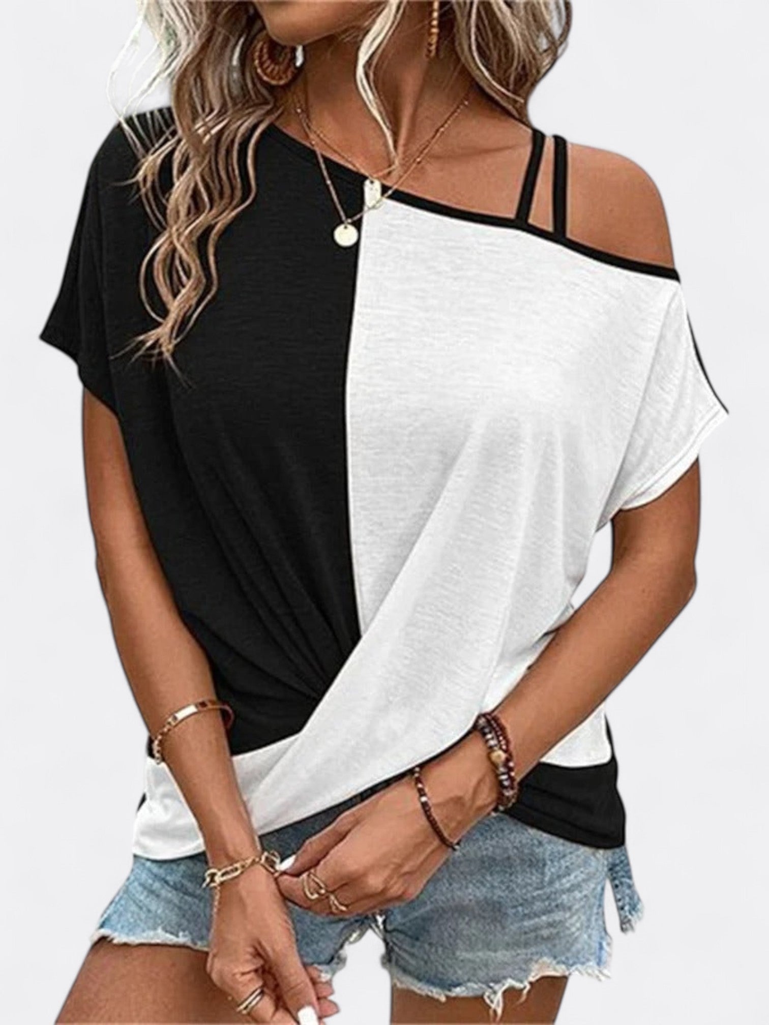 Cerys | Kvinders Asymmetrisk Farveblok T-shirt | Sommer