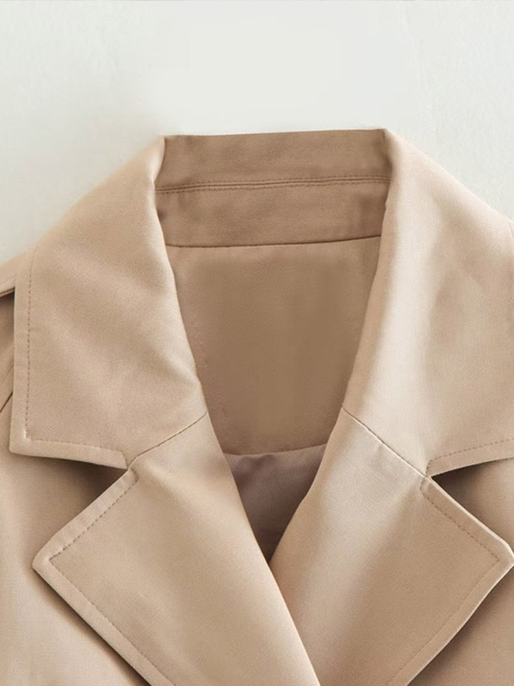 Dame Beige Overgangsjakke Kort Med Bælte & Knapper