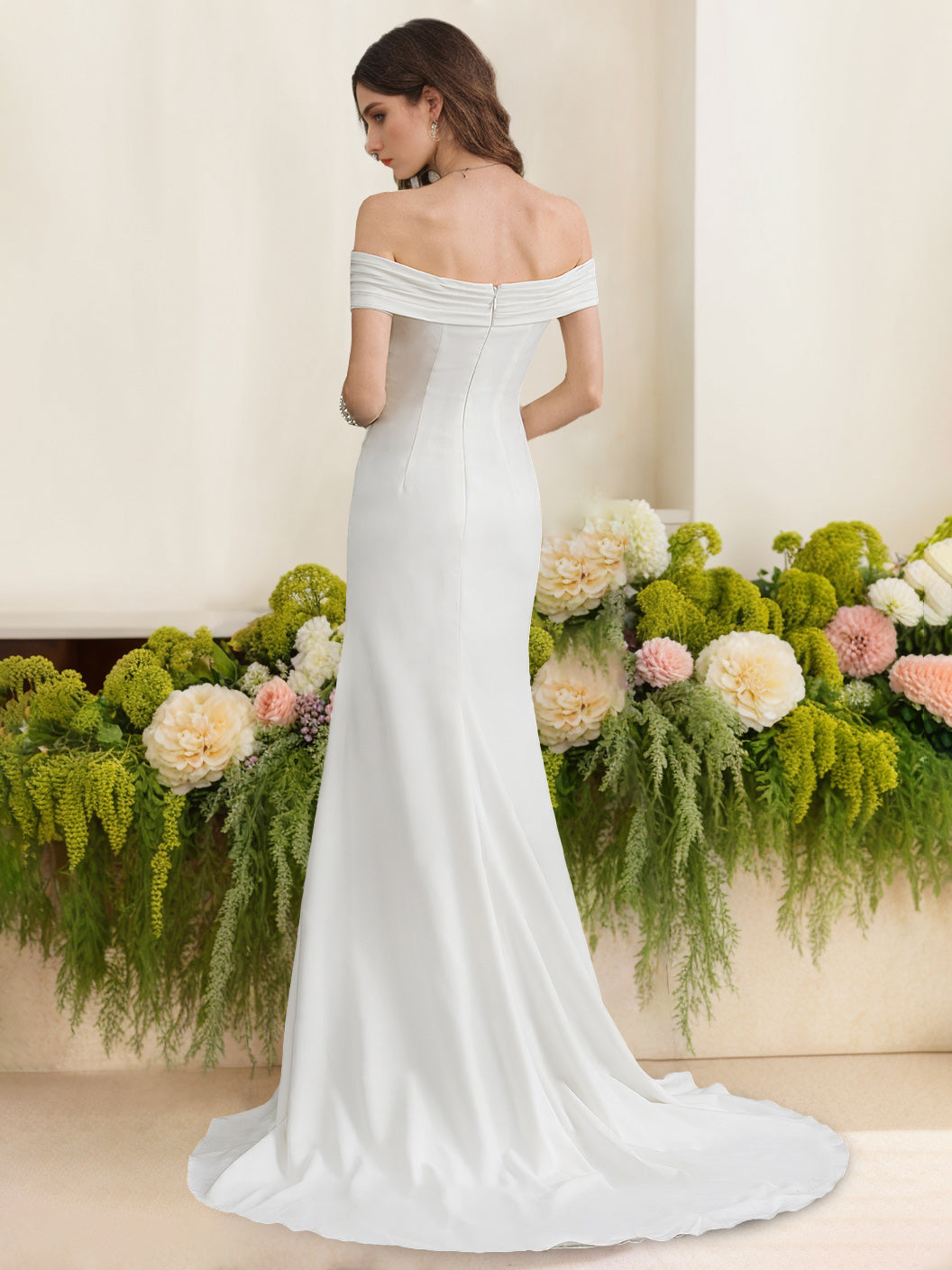 Dame Brudekjole Med Off-Shoulder & Drapering