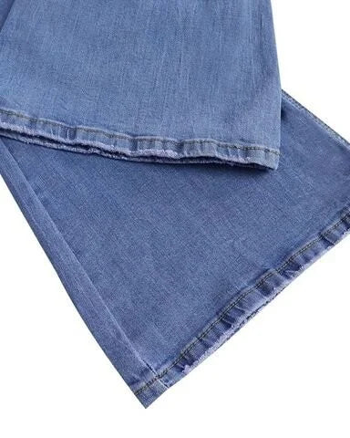 Dame Jeans Med Knaplukning Og Udsving | Slank Silhuet