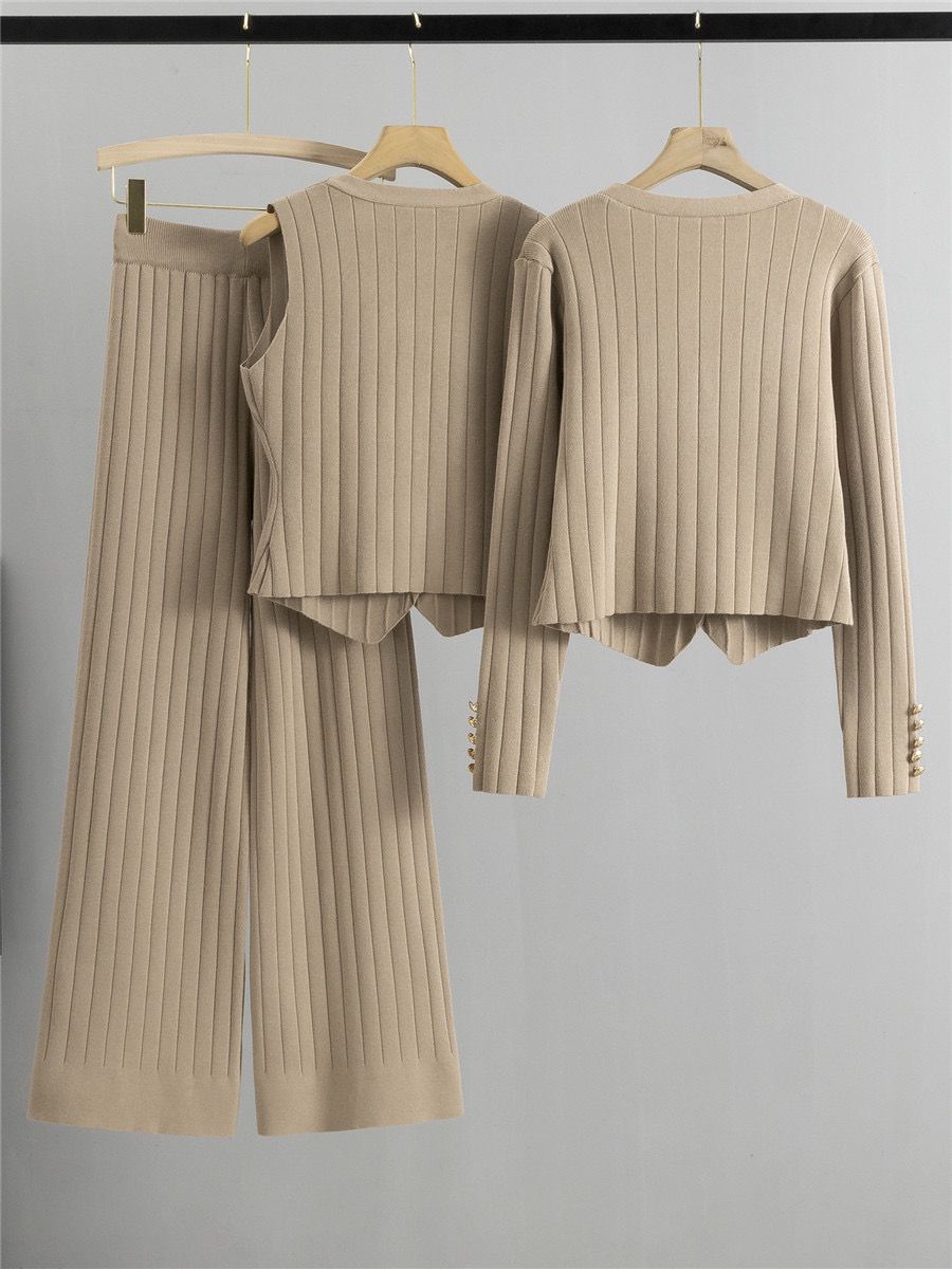 Dame Outfit Sæt Med Strik Vest | Rib & Knapper