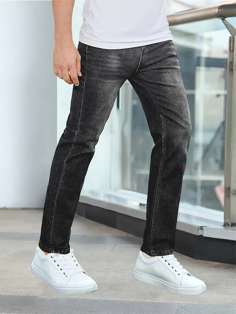 Lette Herrejeans Med Smal Pasform Og Mørkvask