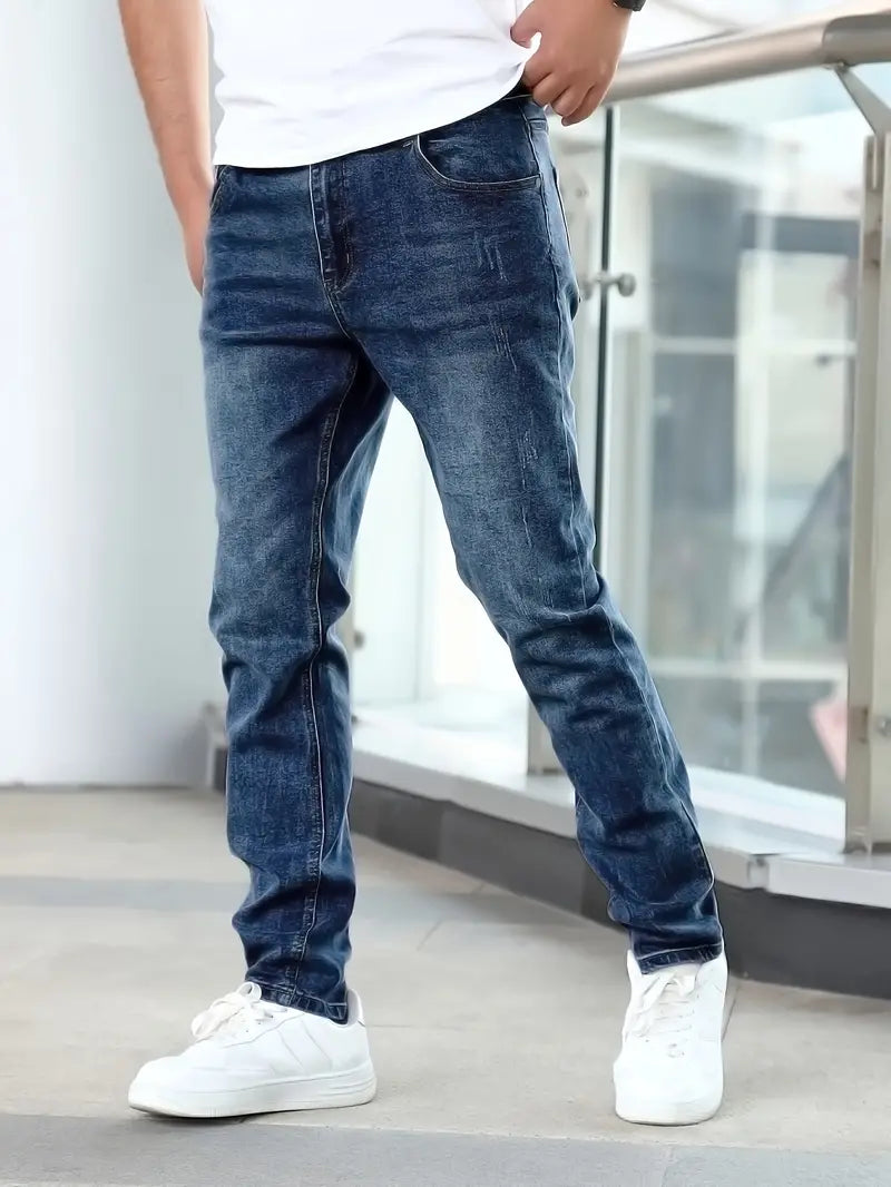 Lette Herrejeans Med Smal Pasform Og Mørkvask