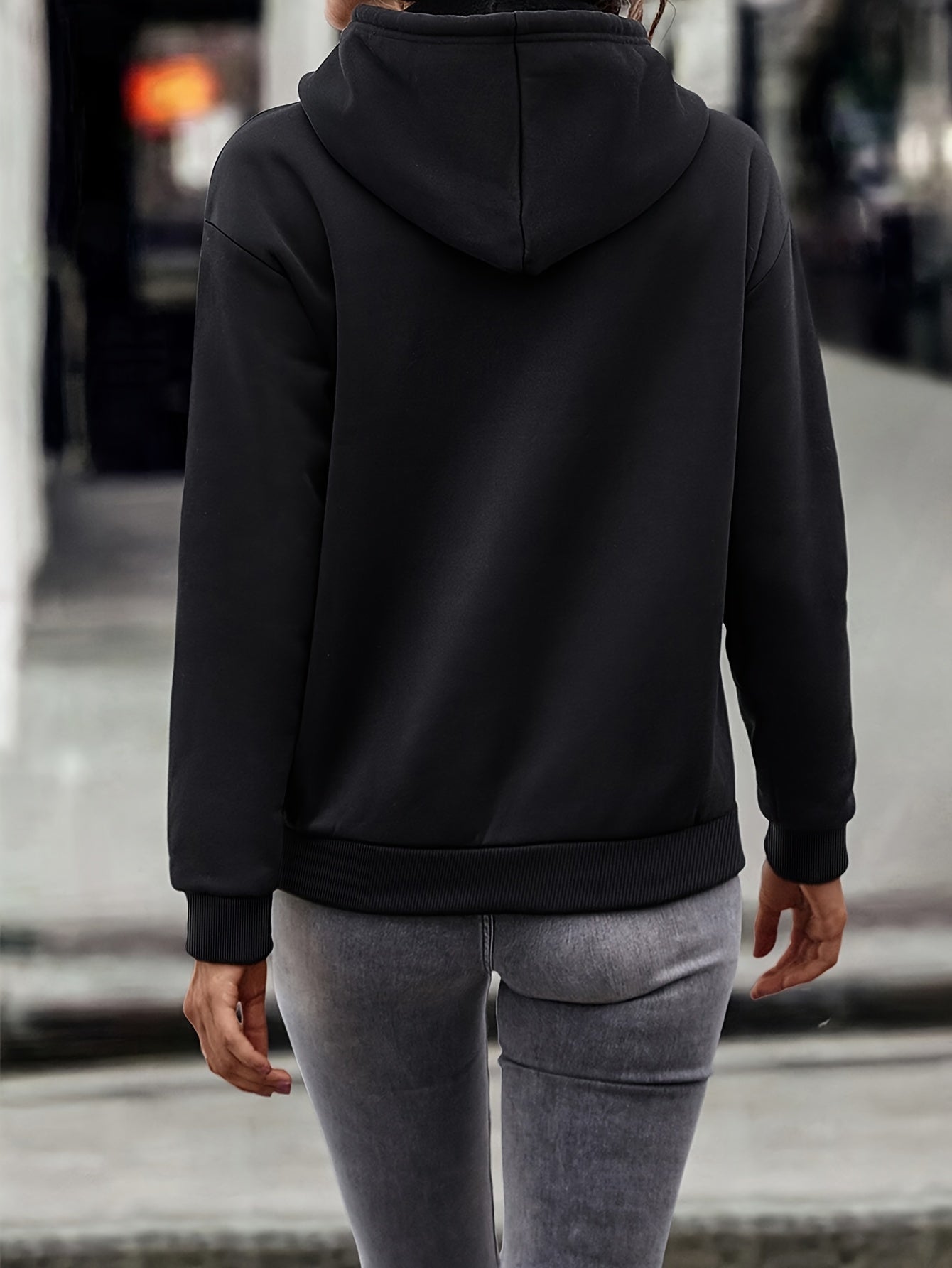 Trendy Dame Hoodie Med Hætte Og Kængurulomme | Chic